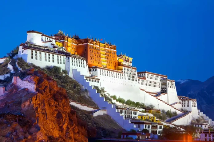 The debut of the Zeta AI model, designed specifically for the Tibetan language, aims to expand digital access and public services across Tibetan-speaking regions.