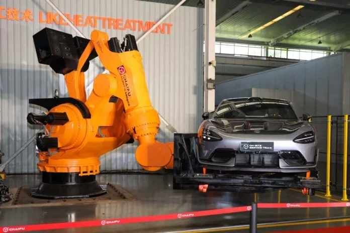 Shanghai Chafu Robot has set a Guinness World Record for the heaviest industrial robot with a 5,000 kg load capacity, breaking a decade-old FANUC record. Separately, China's humanoid robot exports surged 210% in Q1 2026.