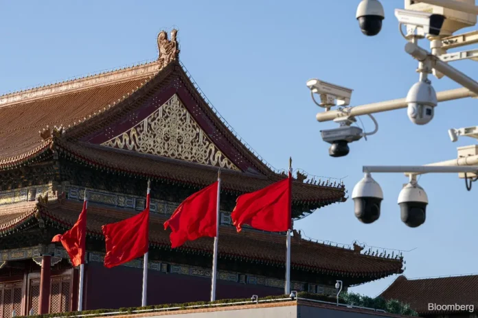 A new SAMR case treats AI prompts, review rules, and annotation specifications as trade-secret capable, reshaping China’s protection and AI compliance debate.