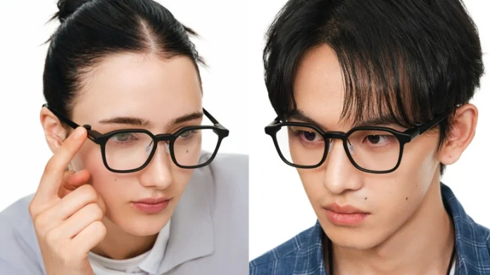 RayNeo’s iO glasses combine a 34-gram frame, large-model access, translation, and a camera-free privacy design in China’s consumer AI wearable market.