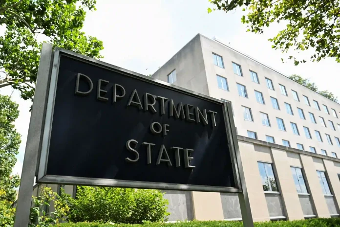 A reported US draft urges 35 signatories of a June AI statement to pick a side, highlighting rising pressure between AI governance blocs and supply chains.